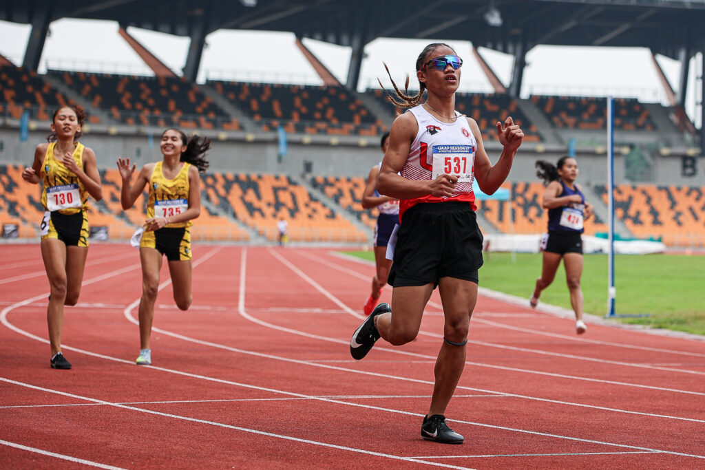 UE's Jeralyn Rodriguez, NUNS's Kharis Pantonial break league 200m dash record
